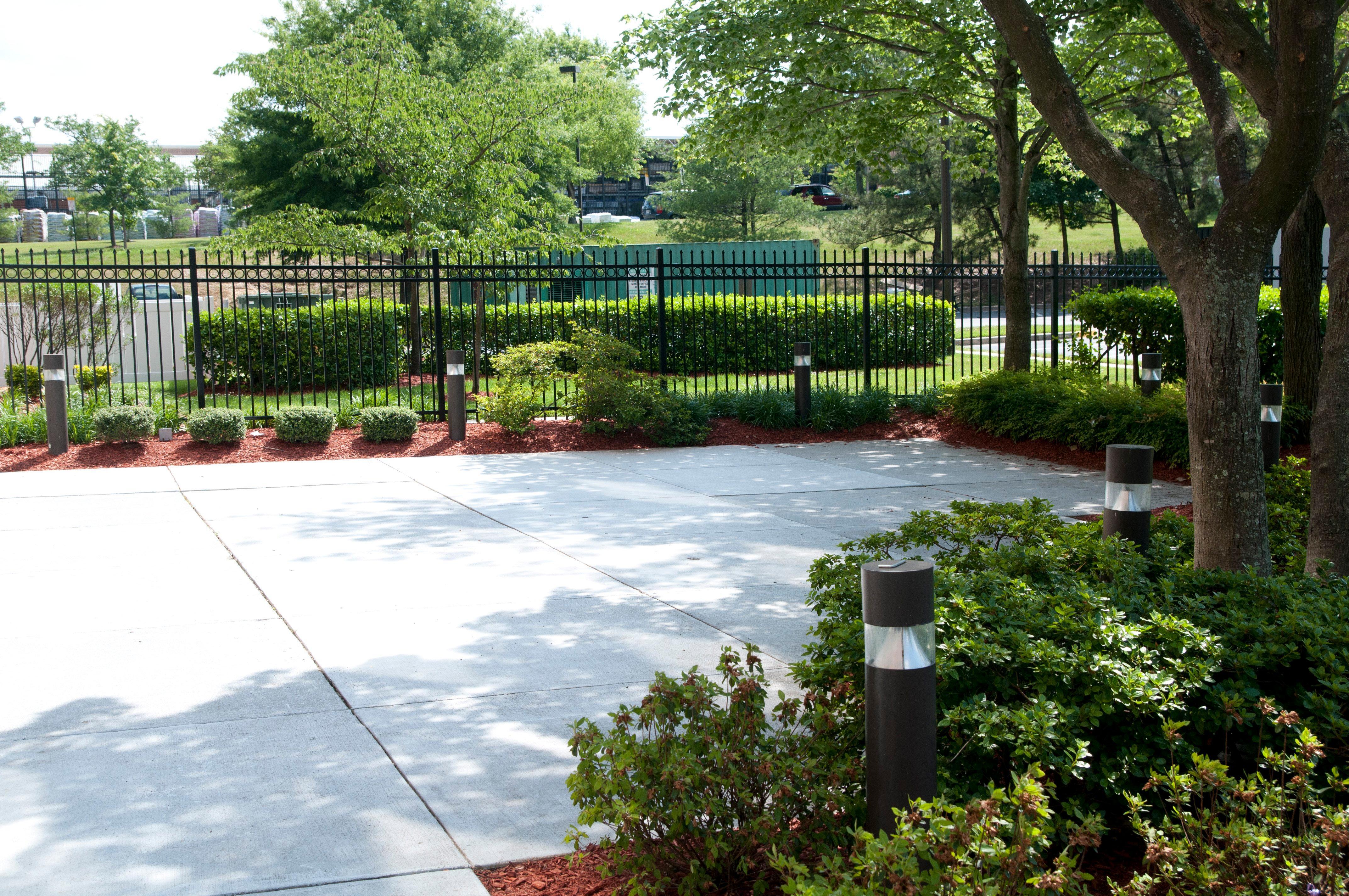 Holiday Inn Express & Suites Laurel Lakes By Ihg Exterior photo