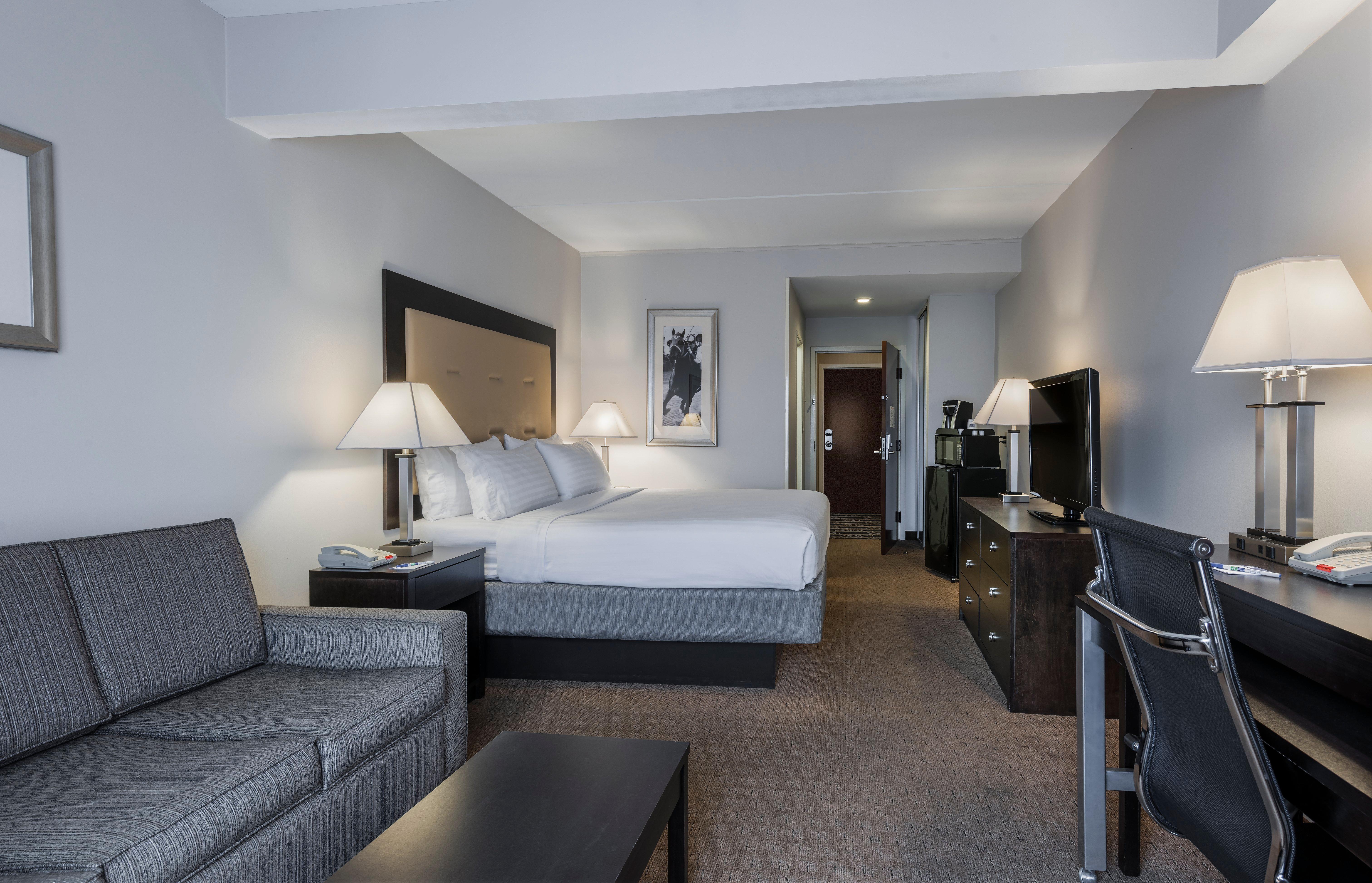 Holiday Inn Express & Suites Laurel Lakes By Ihg Exterior photo