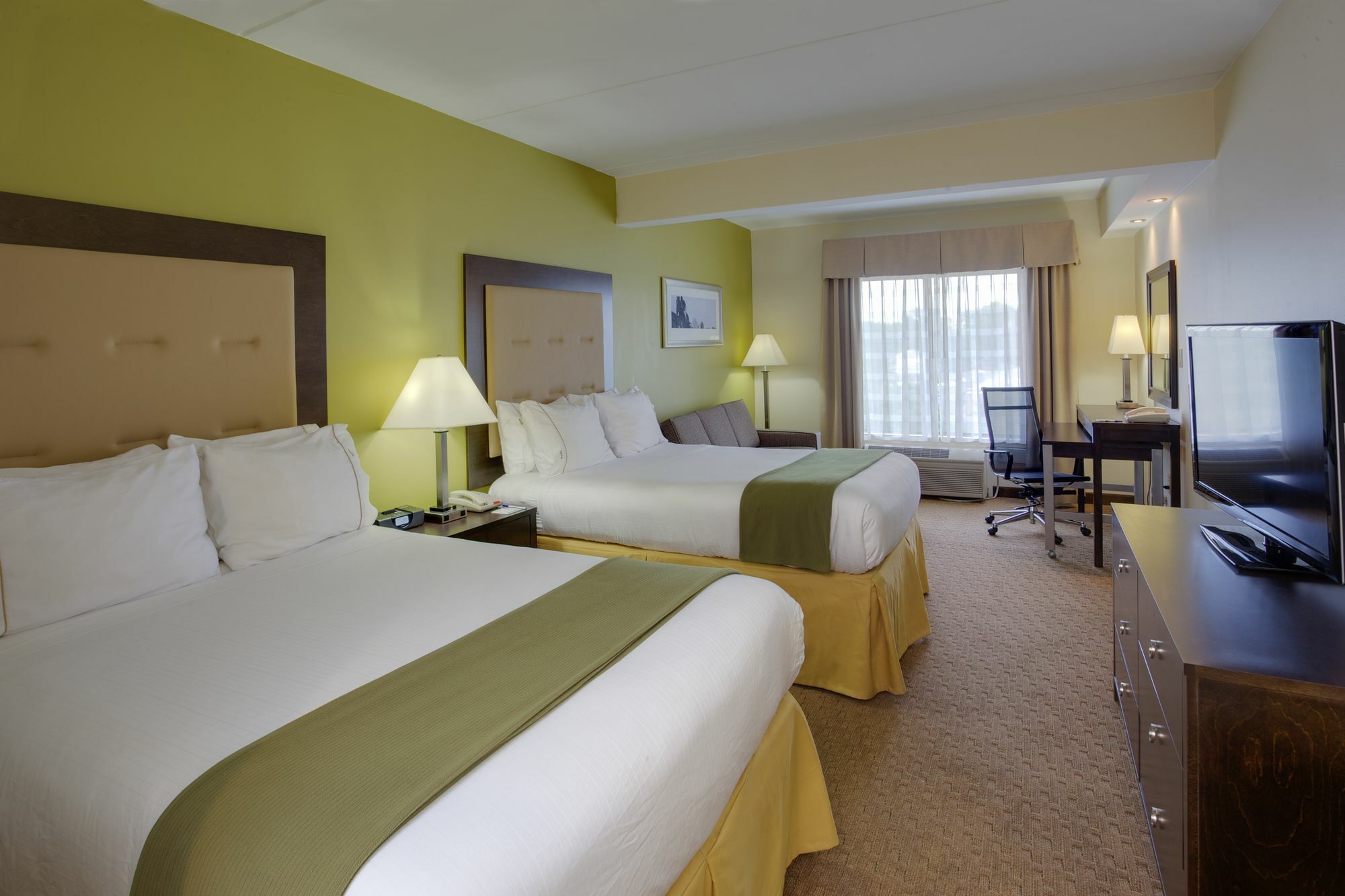 Holiday Inn Express & Suites Laurel Lakes By Ihg Exterior photo